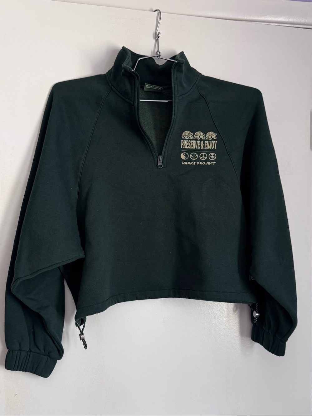 Parks Project Preserve & Enjoy Cropped Quarter Zip Sweatshirt Green Size M